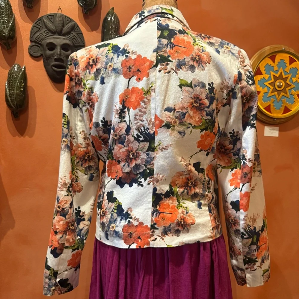 Michel Large Floral Blazer in White and Orange Floral - Picture 7 of 12